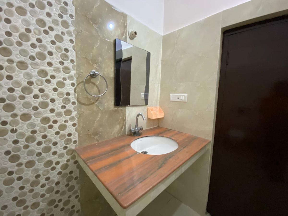 Kanara Hotel Bhīm Tāl Екстериор снимка