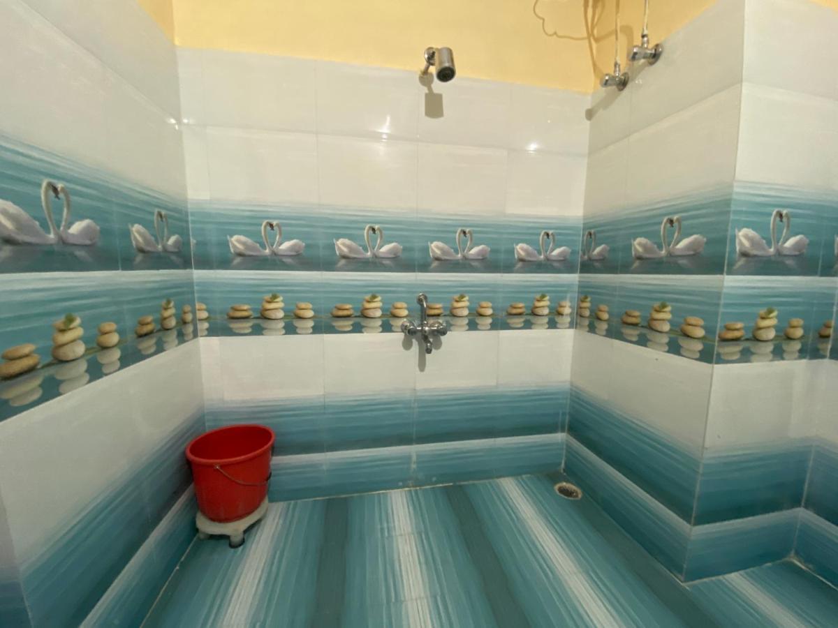 Kanara Hotel Bhīm Tāl Екстериор снимка