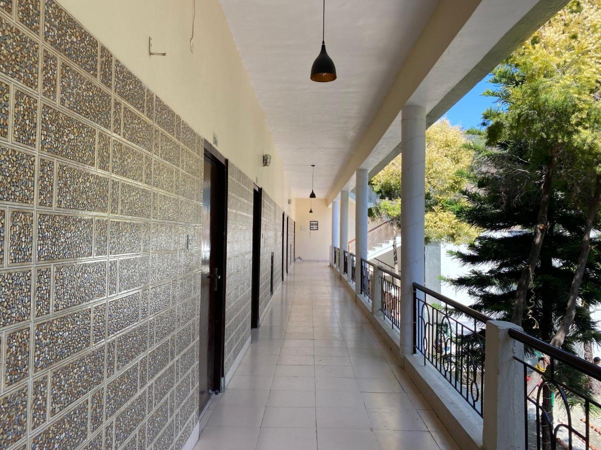 Kanara Hotel Bhīm Tāl Екстериор снимка