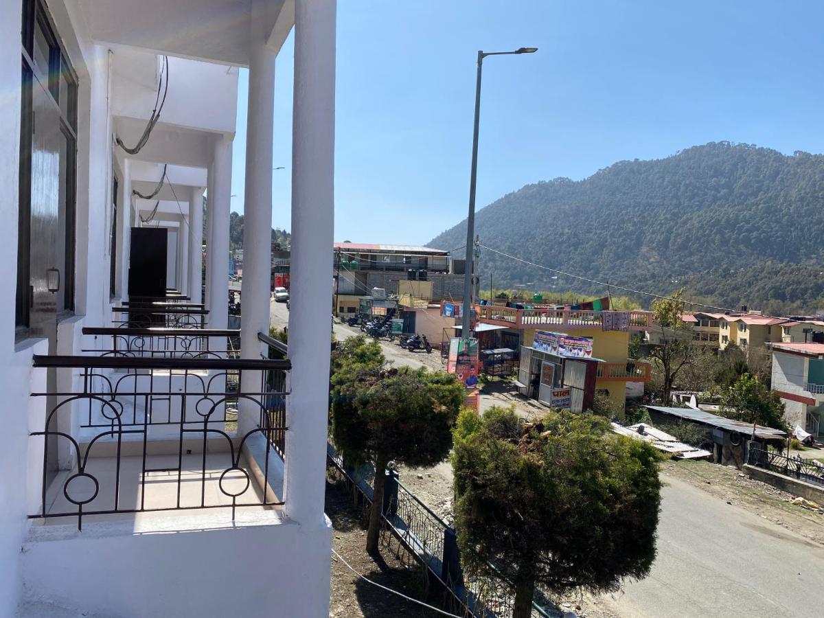 Kanara Hotel Bhīm Tāl Екстериор снимка